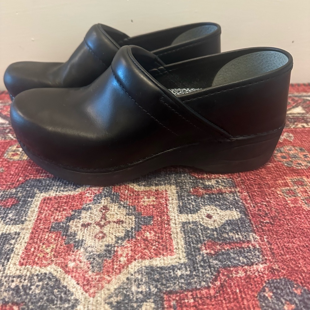 Dansko Black Professional Clogs Leather Slip-On - Picture 1 of 4